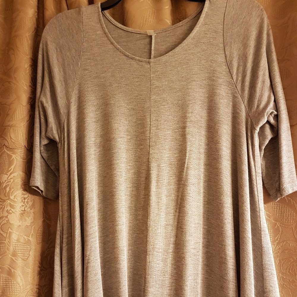 HP! SOFT STRETCHABLE PLUS SIZE HI/LOW MAXI DRESS - Picture 2 of 3